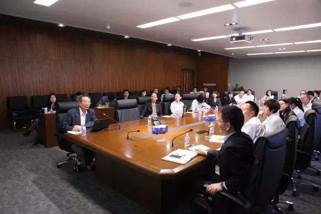 公司舉辦《固廢產(chǎn)業(yè)現(xiàn)狀與前景展望》學術(shù)講座2.jpg 公司舉辦《固廢產(chǎn)業(yè)現(xiàn)狀與前景展望》學術(shù)講座2.jpg